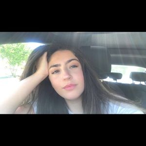 Meet your Posher, Ora